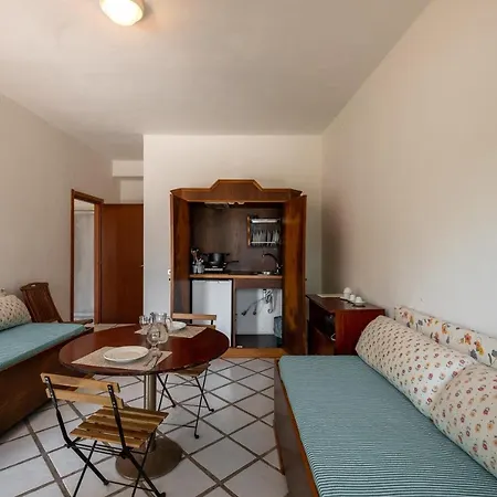 Piccolo Mondo Castro Apt 64